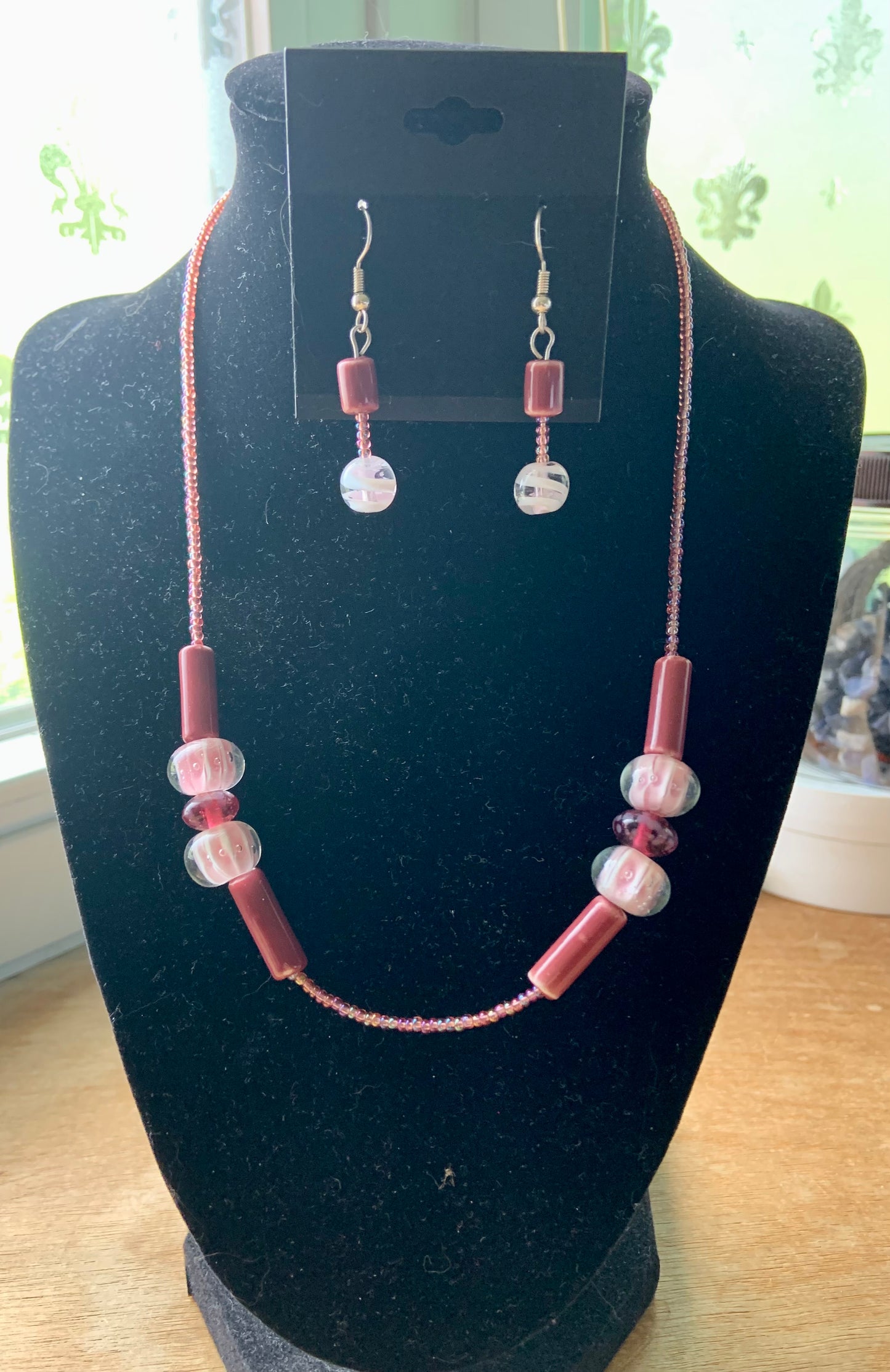 Mauve Elegance Necklace Set