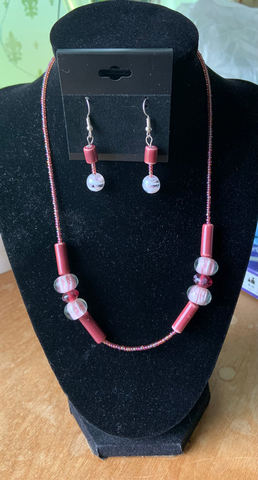 Mauve Elegance Necklace Set